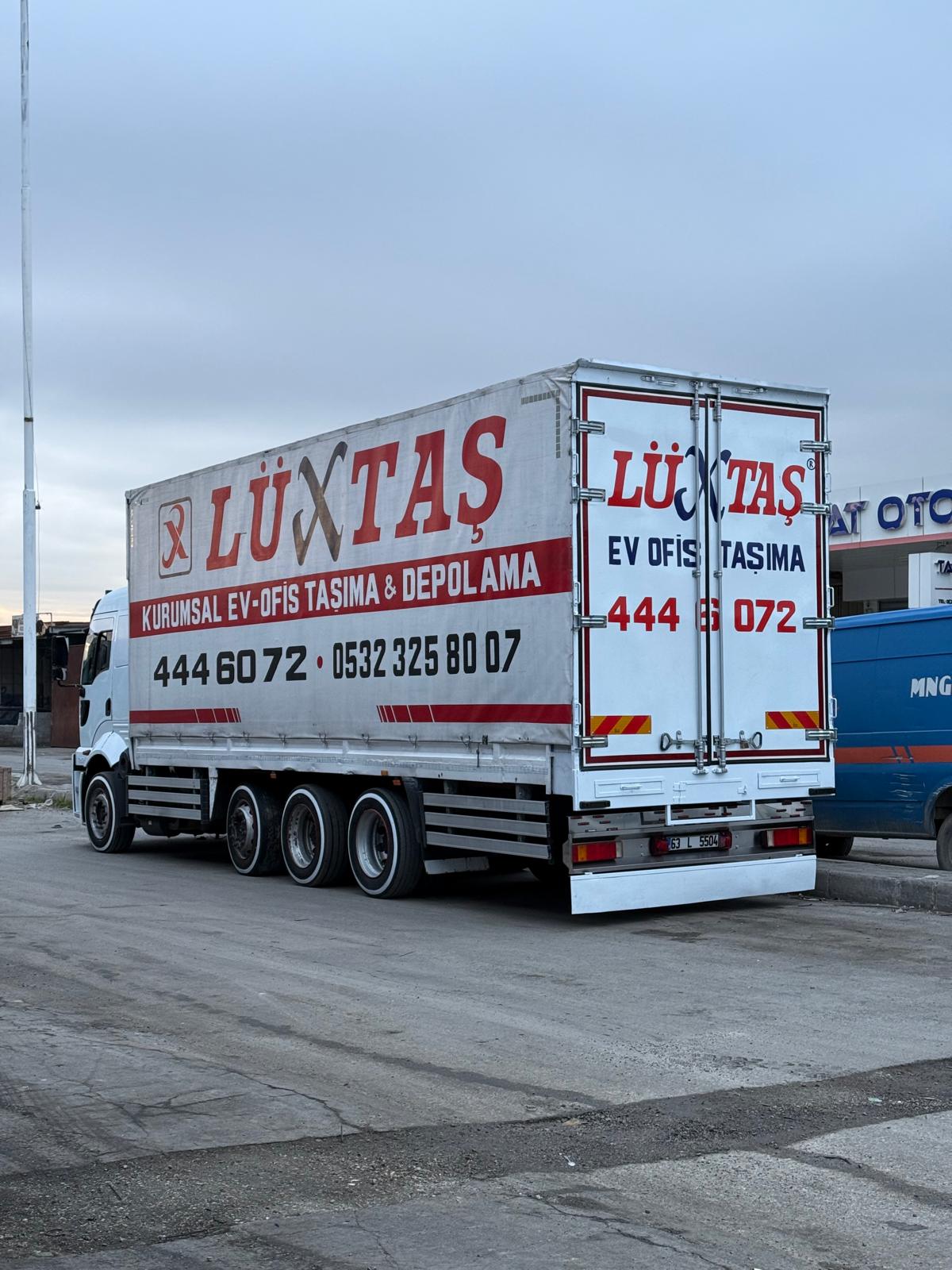 Lüxtaş Nakliyat asansörlü taşıma, havalı naylon ambalajlama ve güvenli taşımacılık