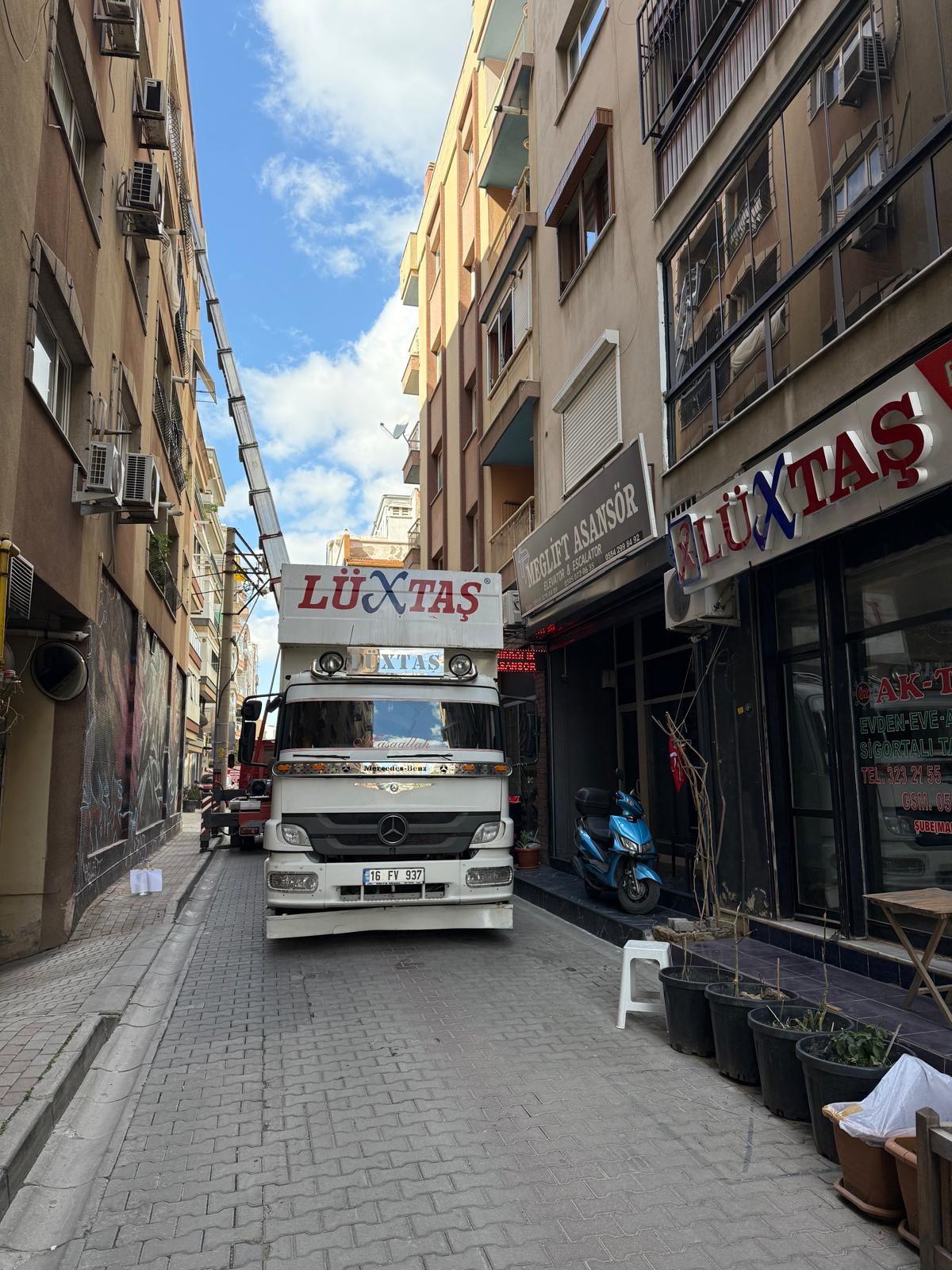 Lüxtaş Nakliyat şehirler arası nakliyat, asansör taşıma ve ambalajlama - İzmir taşımacılık